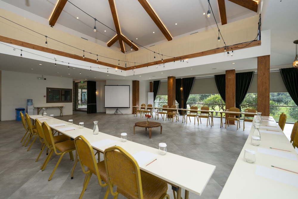 Kairos Valley Health & Nature Resort 56/68