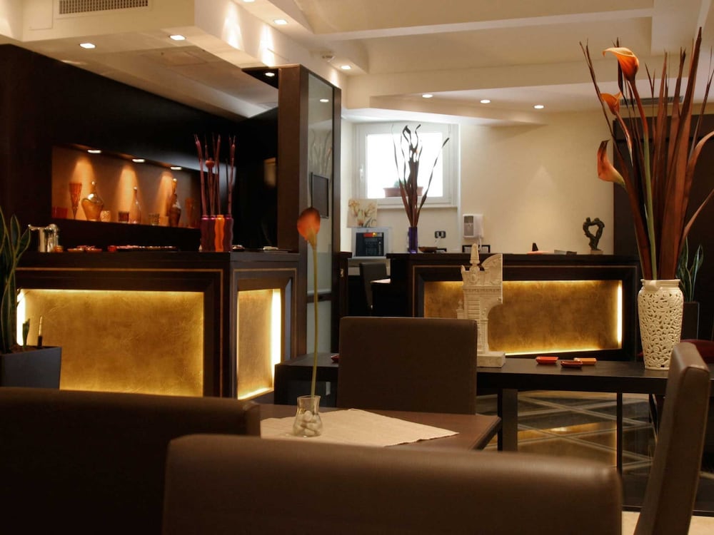 Hotel Latinum 5/57