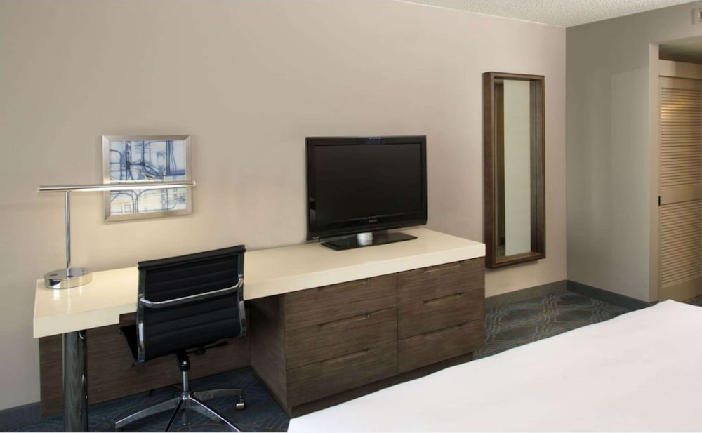 Doubletree By Hilton Bloomington Minneapolis South 58/60