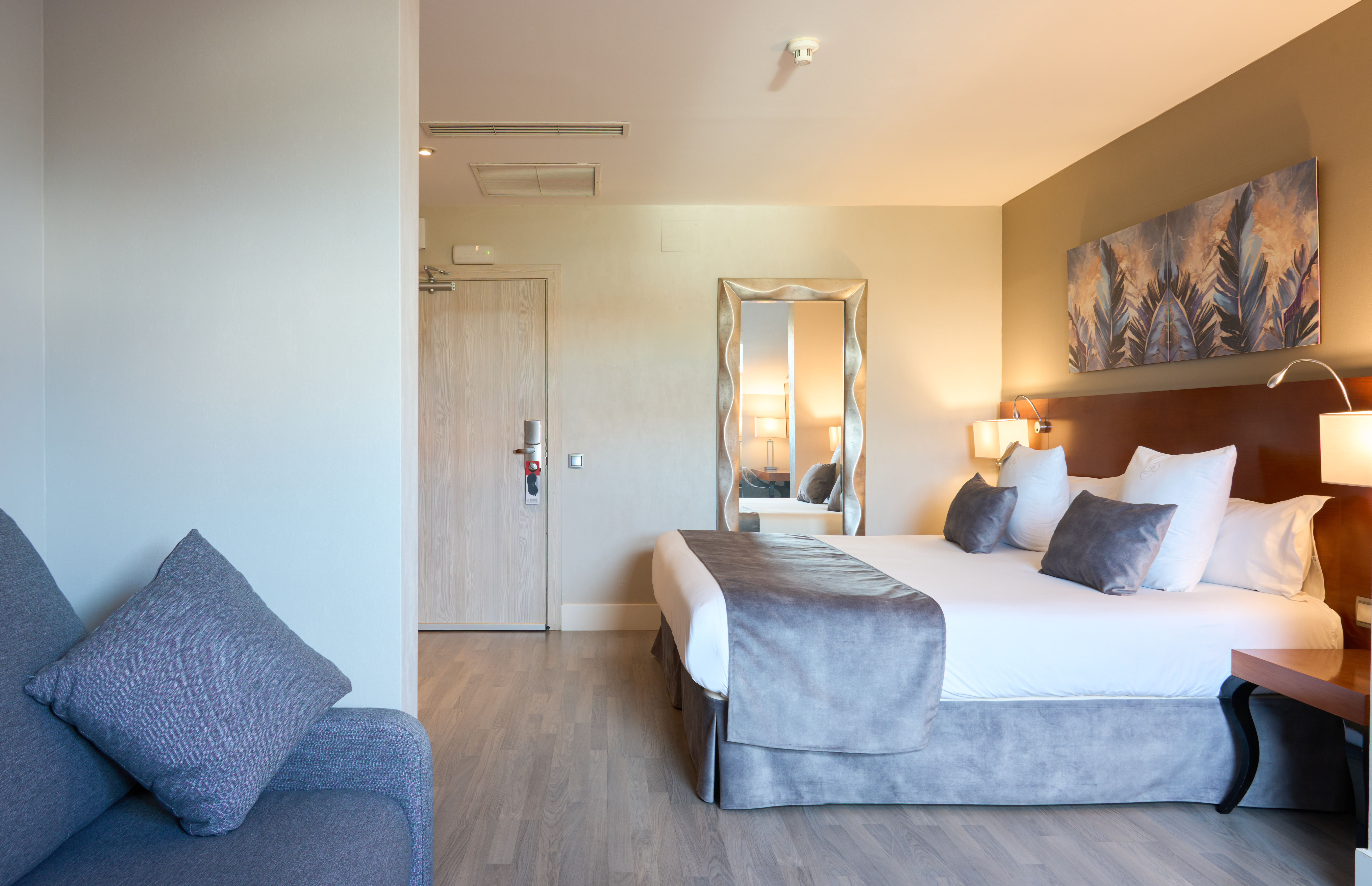 ROOM, DOUBLE BED, WITH EXTRA BED