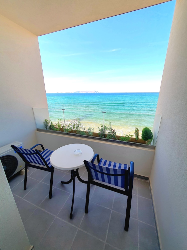 Sunset Beach Hotel in HERSONISSOS