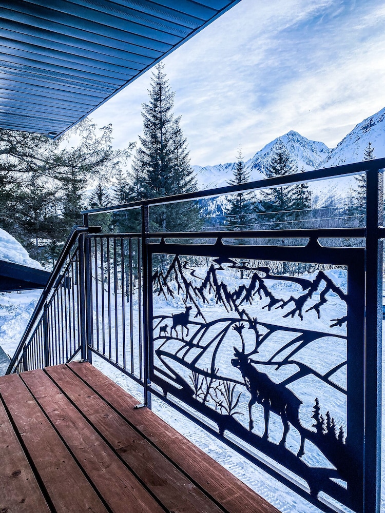 Spruce Lodge 7/49
