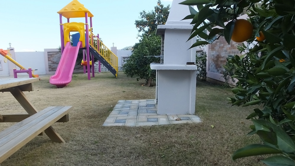Hande Homes 12/39