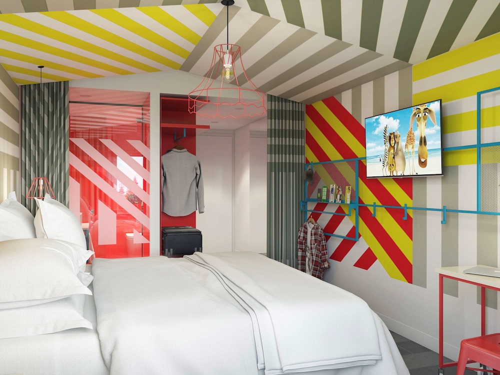 Ibis Styles Warszawa Centrum 65/76
