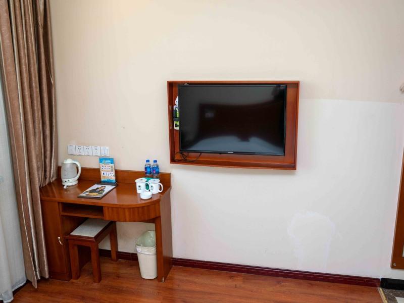 GreenTree Inn Tangshan Ring Road South Ring and Fuxing Road Express Hotel 36/41