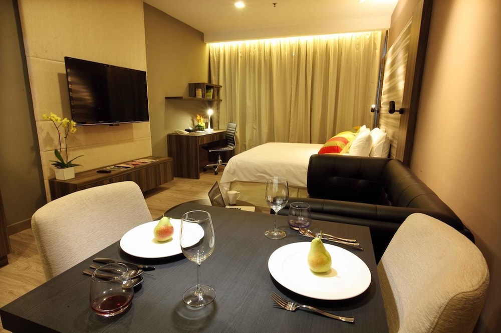 Ramada Suites by Wyndham Kuala Lumpur City Centre 52/64