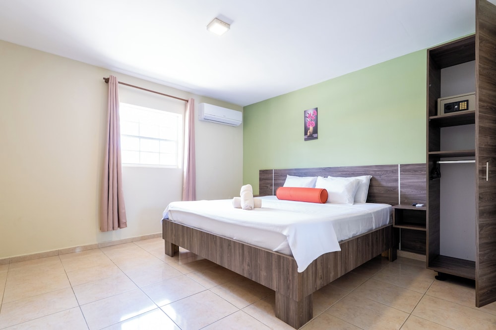 Delynne Boutique Hotel 17/50