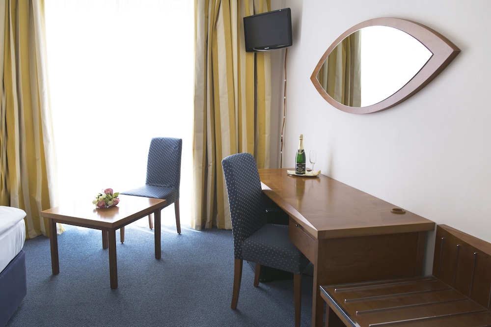 HOTEL MARTTEL 46/62