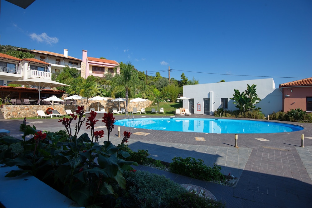 4 Epoches in ALONISSOS