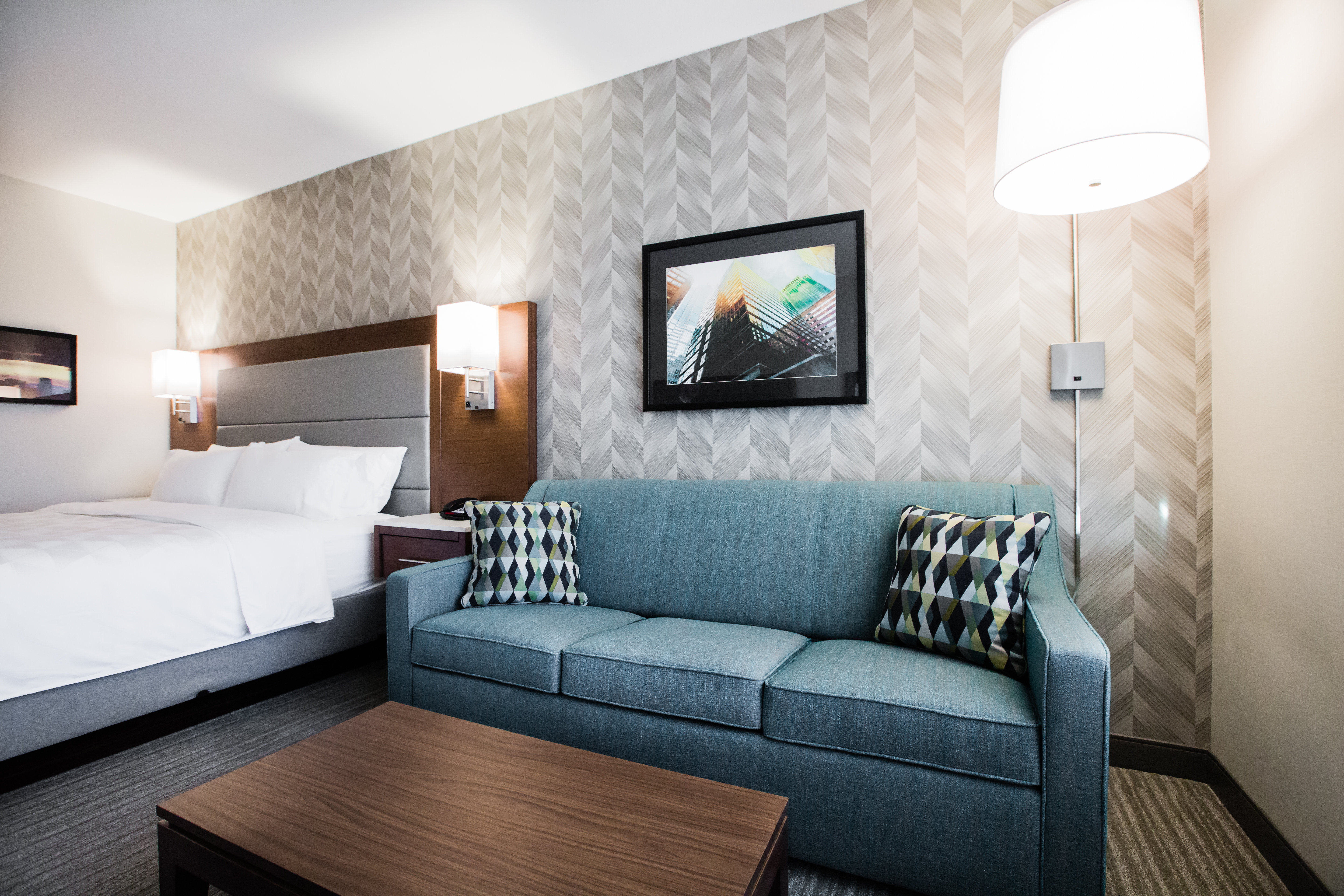 Holiday Inn Hotel Suites Calgary South Conference Ctr 55/73