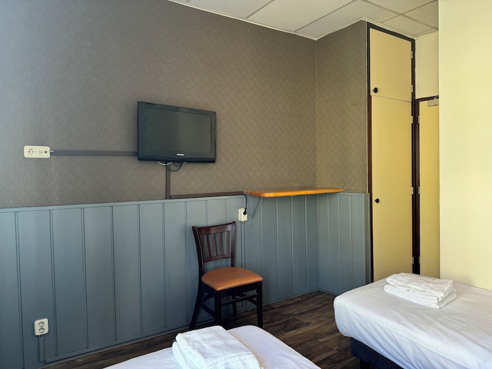 Di-Ann Hotel 50/67
