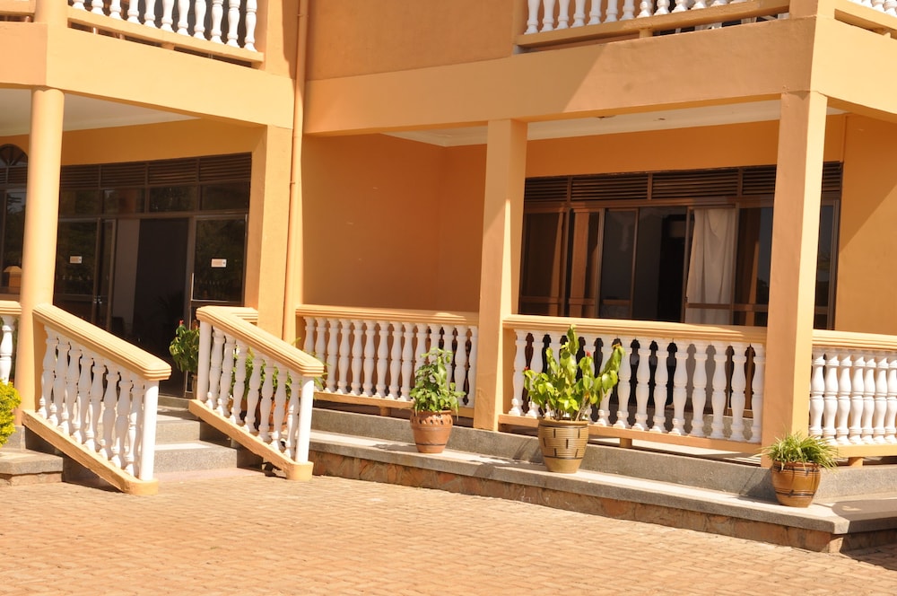 Sienna Beach Hotel Entebbe 9/50
