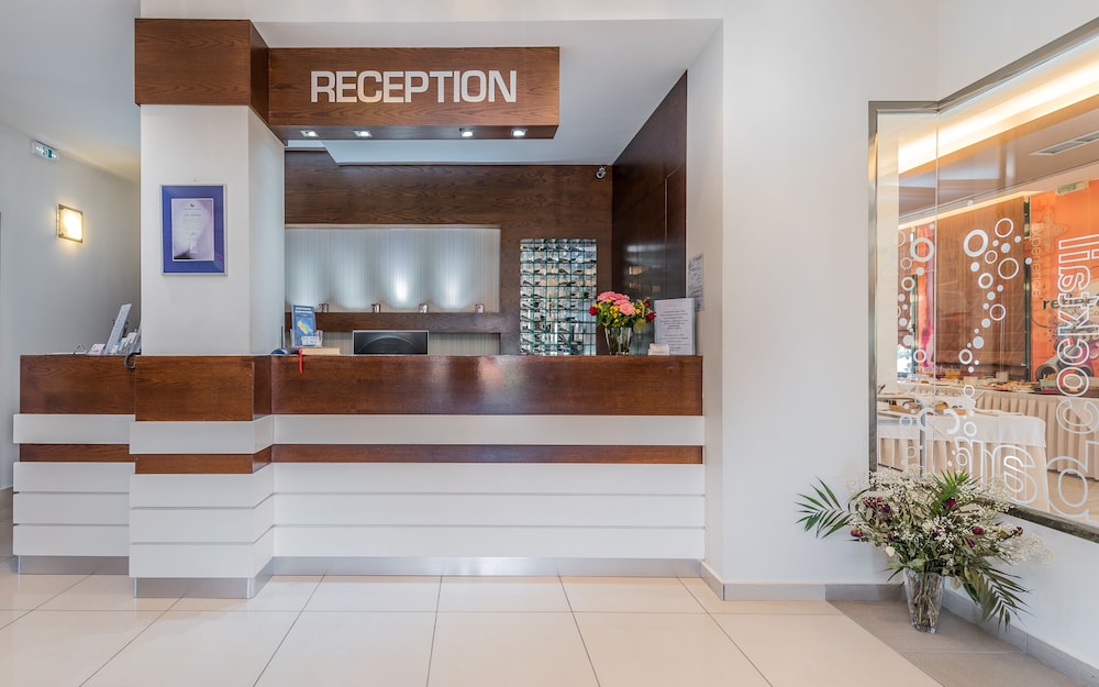 Oscar Hotel 9/49