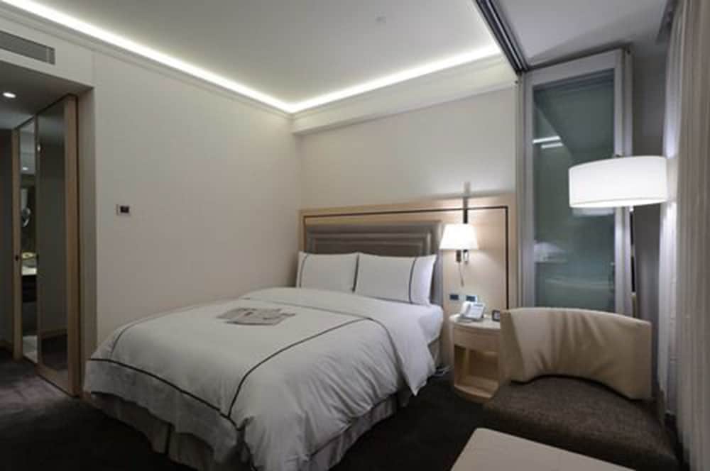 K Hotel Taipei Songjiang 16/36