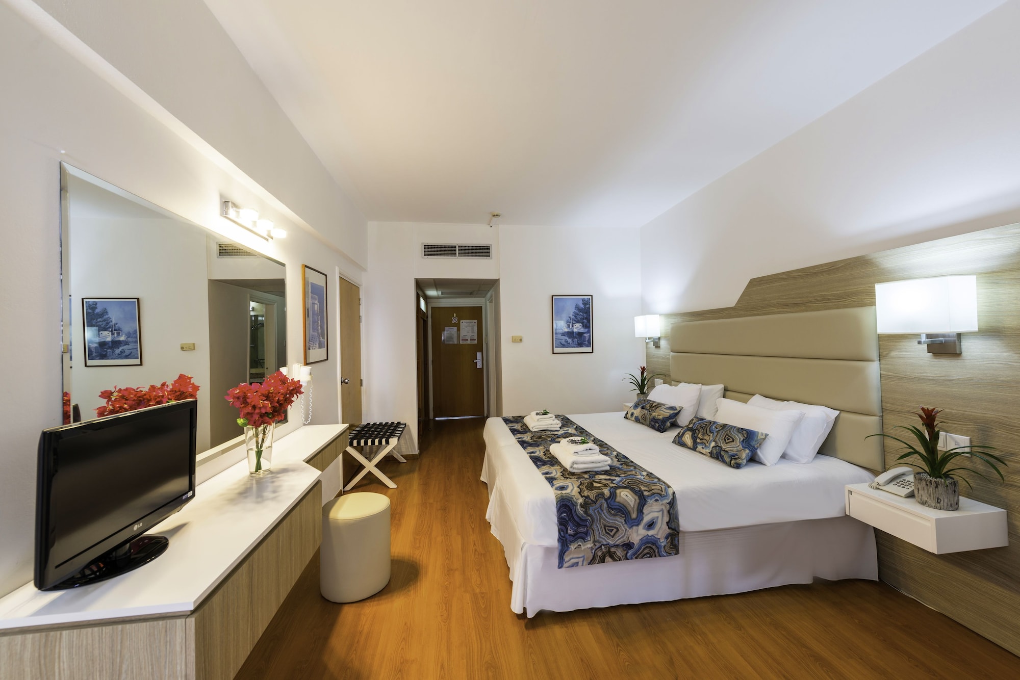 TWIN ROOM SEA VIEW