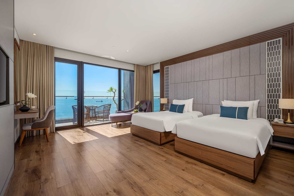 GRAND, OCEAN, EXECUTIVE, TWIN BEDS