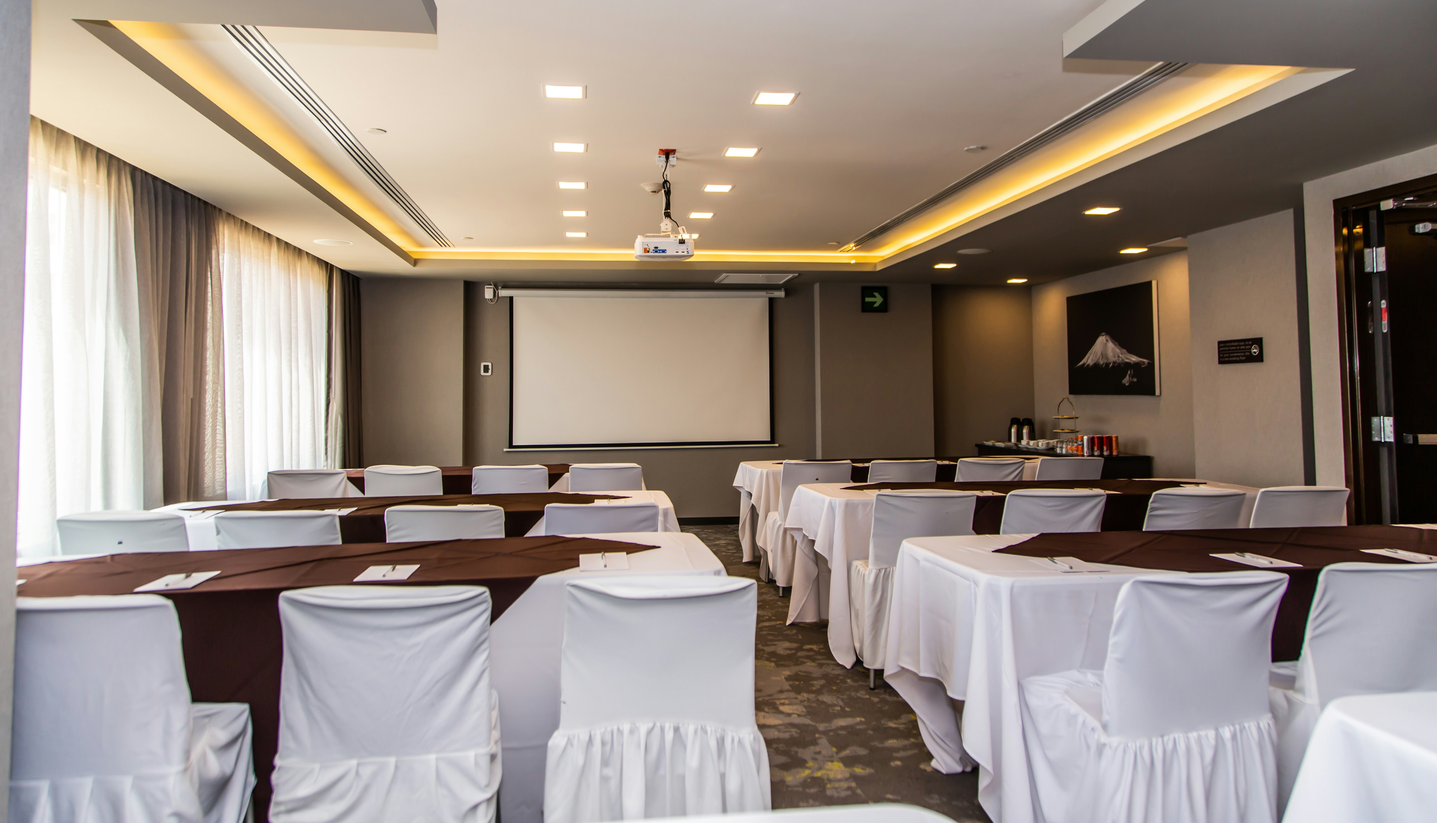 Hampton Inn Suites By Hilton Puebla 54/56