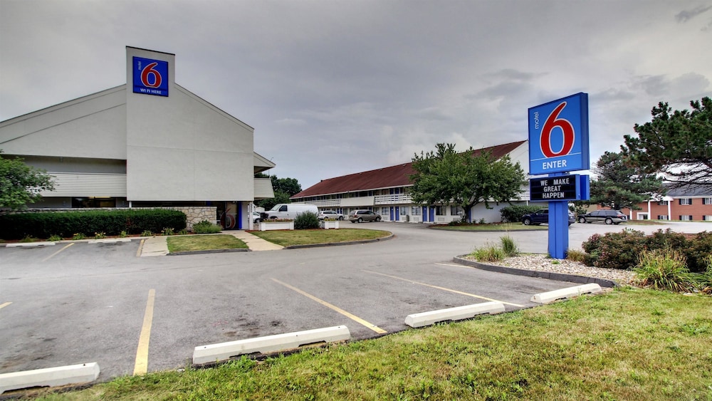 Motel6 Cedar Rapids, IA 13/25