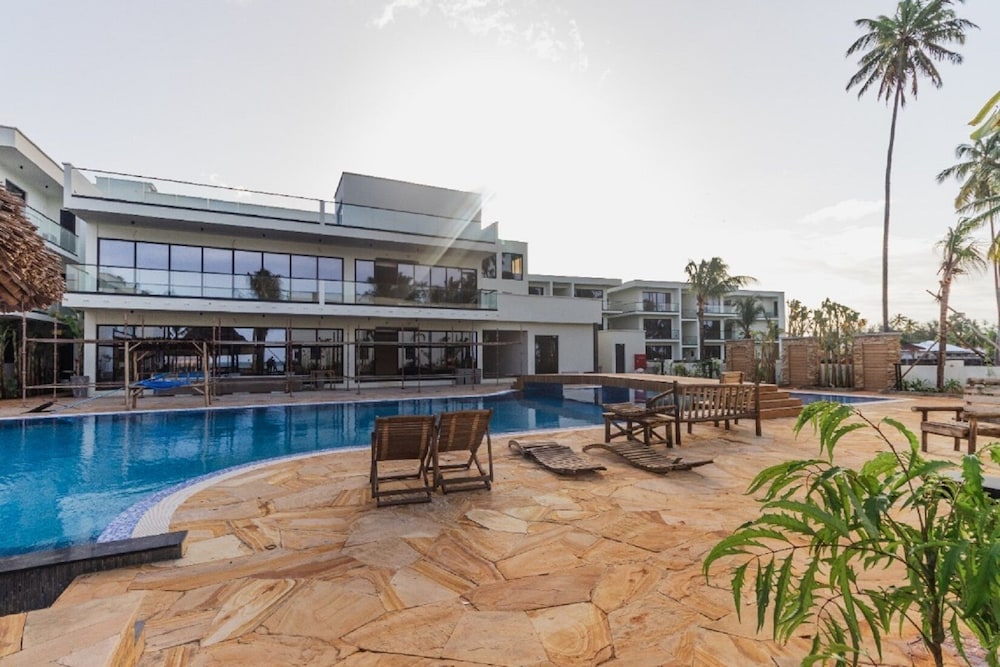 TOA Hotel & Spa 7/58