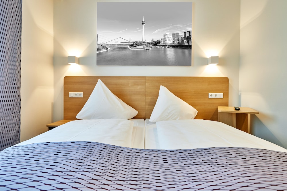 Mcdreams Hotel Düsseldorf-City 10/35