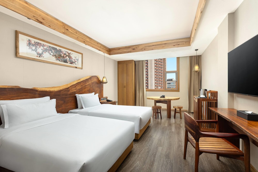 Days Hotel by Wyndham Chengdu Renmin South Road 7/26