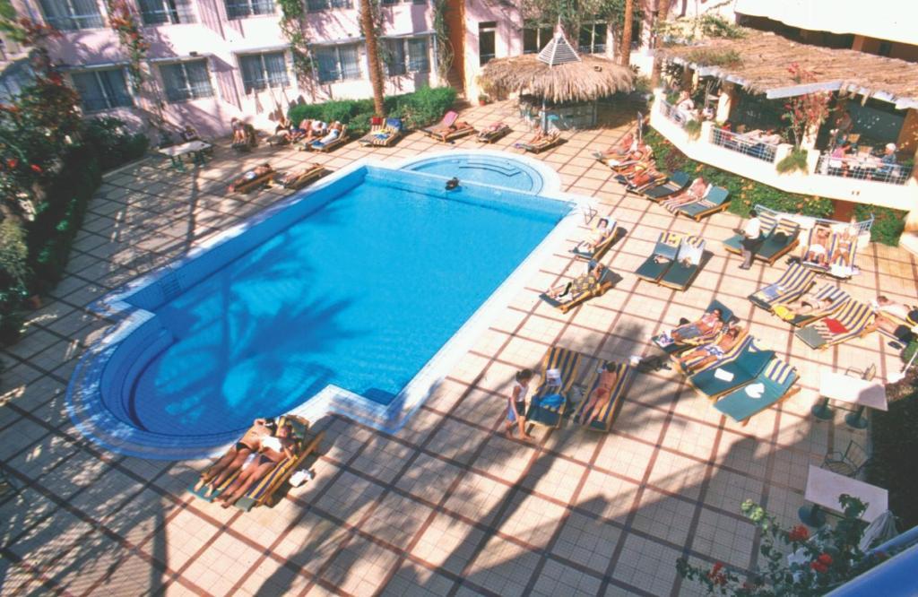 Sea Garden Hotel 38/42