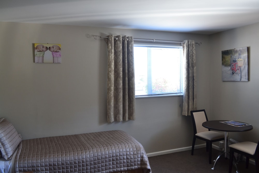 Mcwilliam Apartments 30/44
