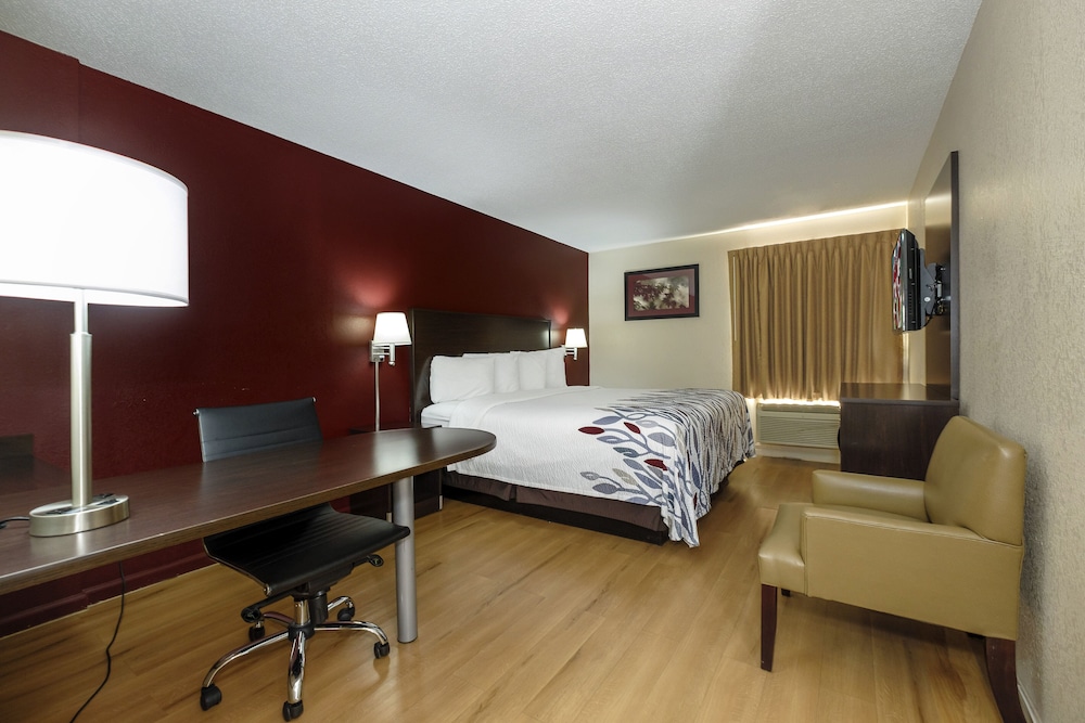 Red Roof Inn Hillsville 14/53