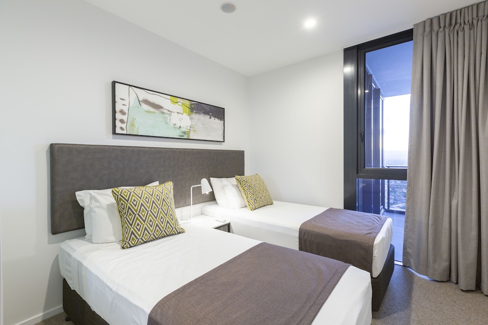 2 BEDROOMS, STANDARD