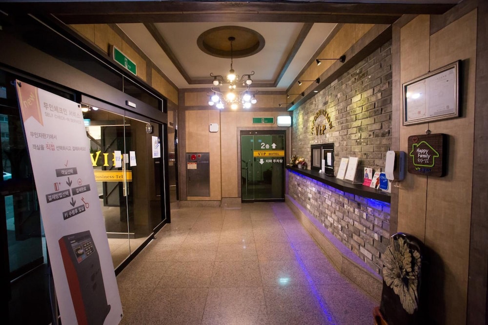 Vip Hotel Mok-Po 12/59
