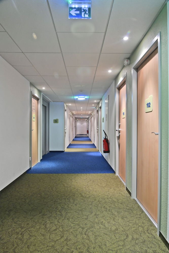 Ibis Budget Saint-Quentin Centre Gare 56/58