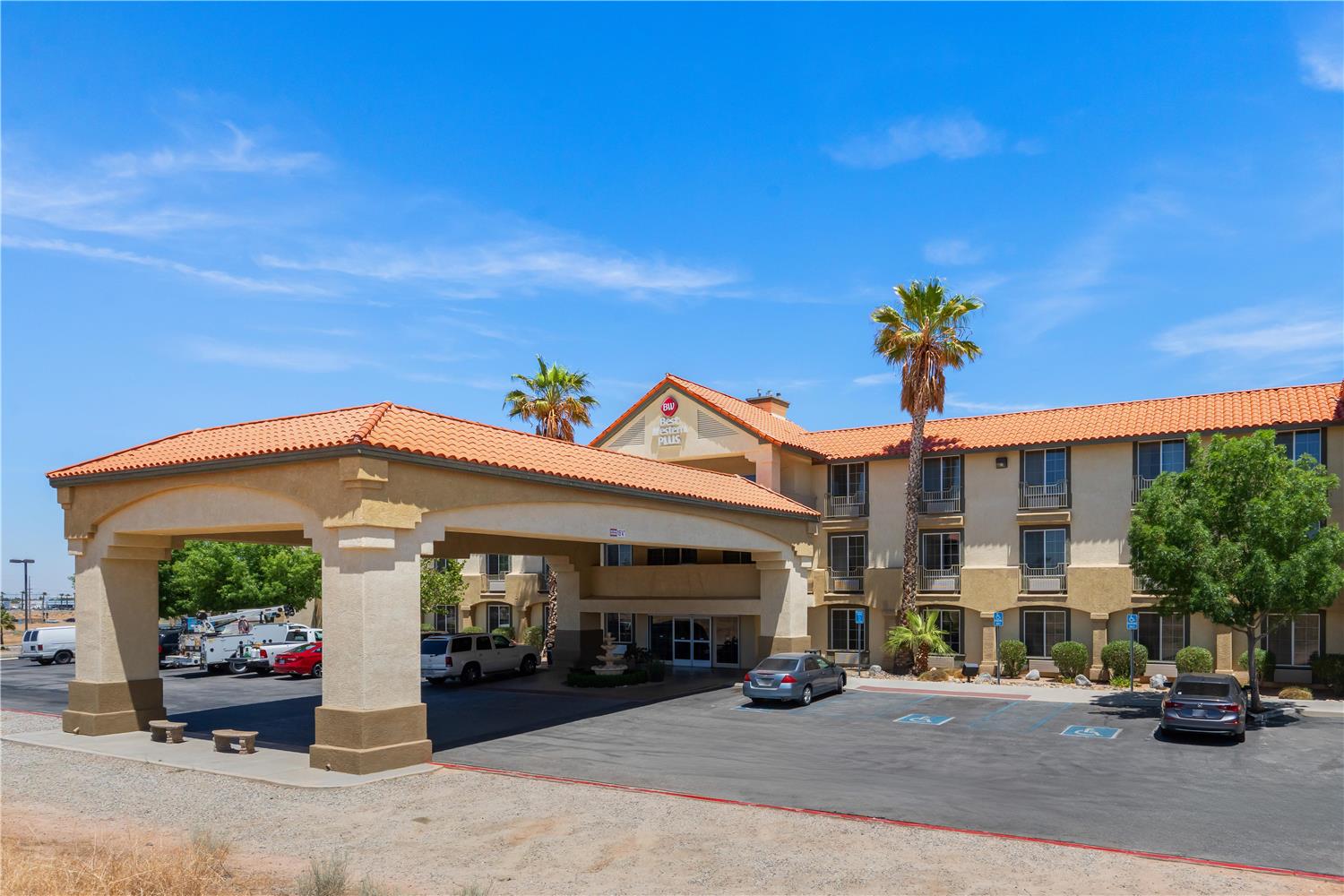Best Western Plus John Jay Inn & Suites 36/37