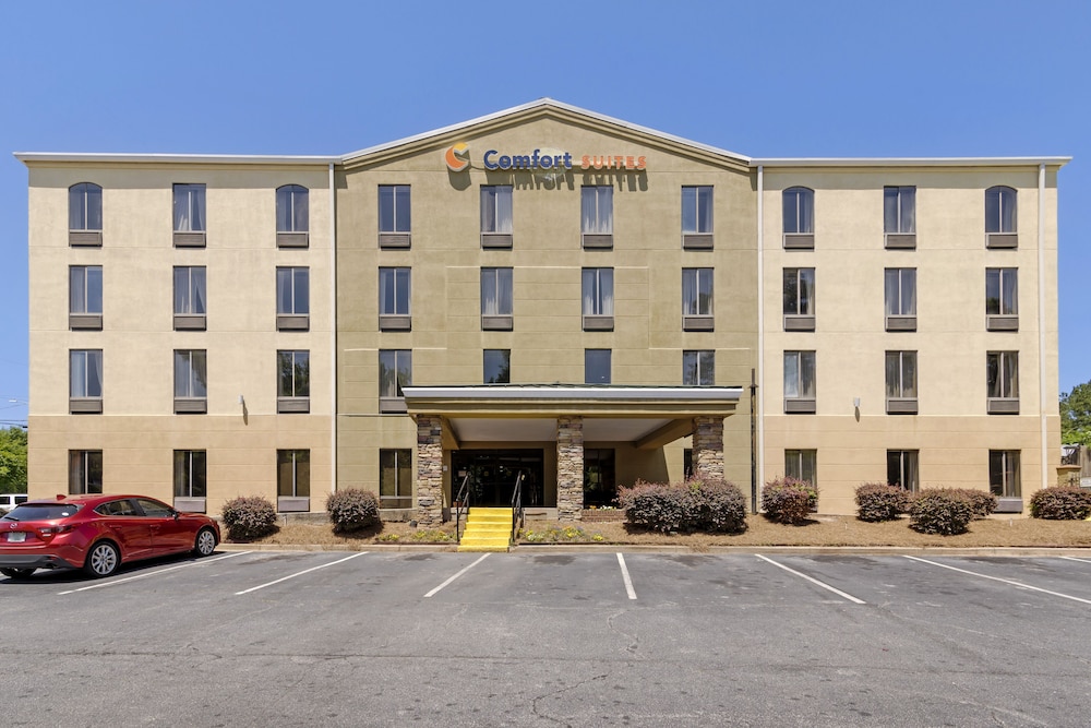 Comfort Suites Columbus State University Area 17/28
