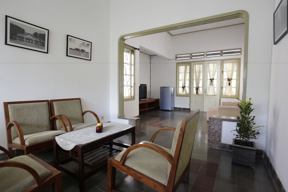 Taman Yuwono Heritage Malioboro 15/24