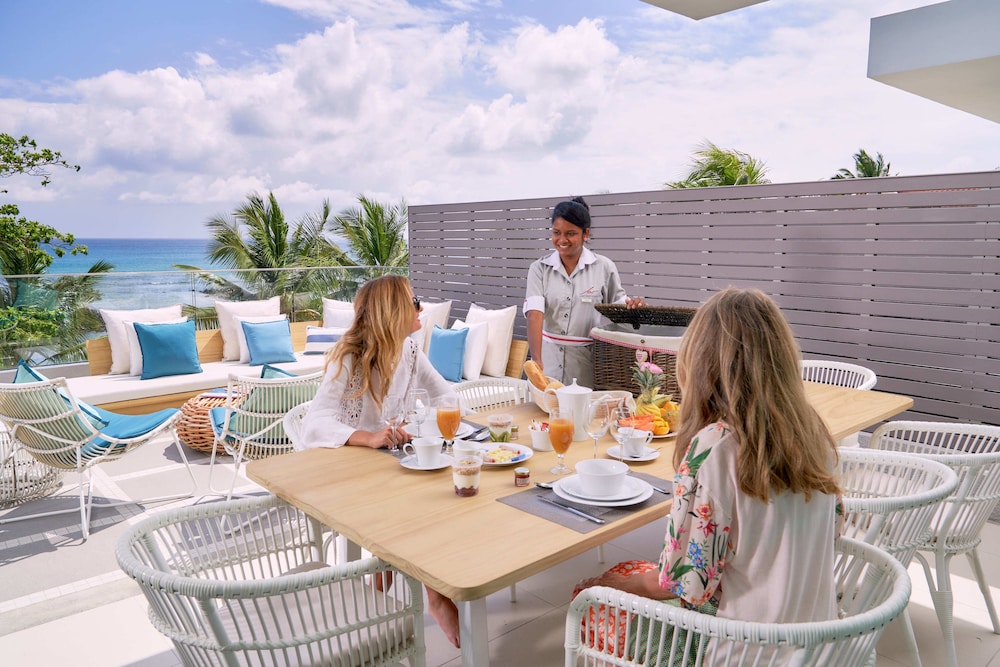 Les Estivales Beachfront Suites & Penthouses By Lo 30/48
