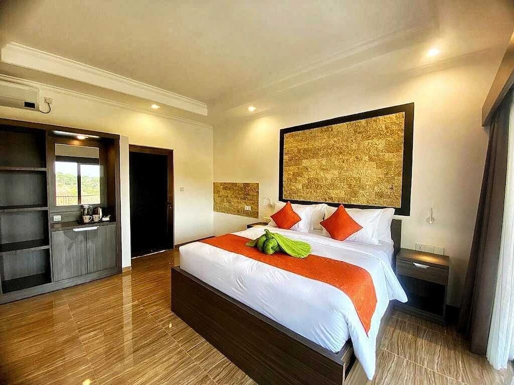 DELUXE, DOUBLE BED