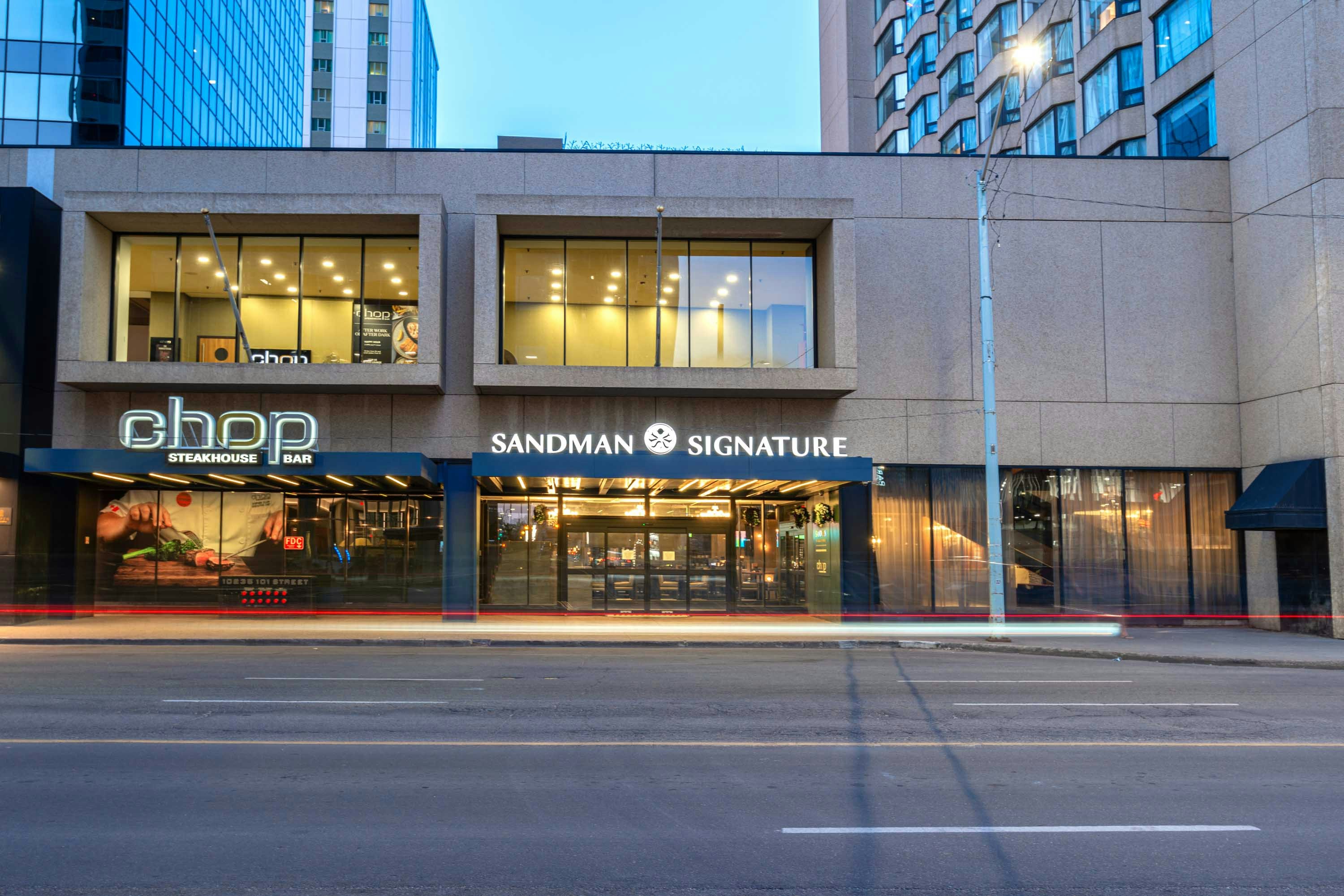 Sandman Signature Edmonton Downtown Hotel 4/46