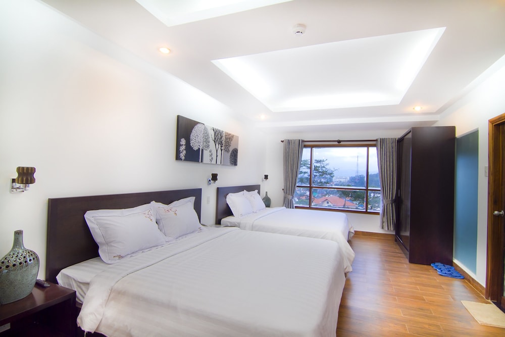 Melody Hotel 28/55