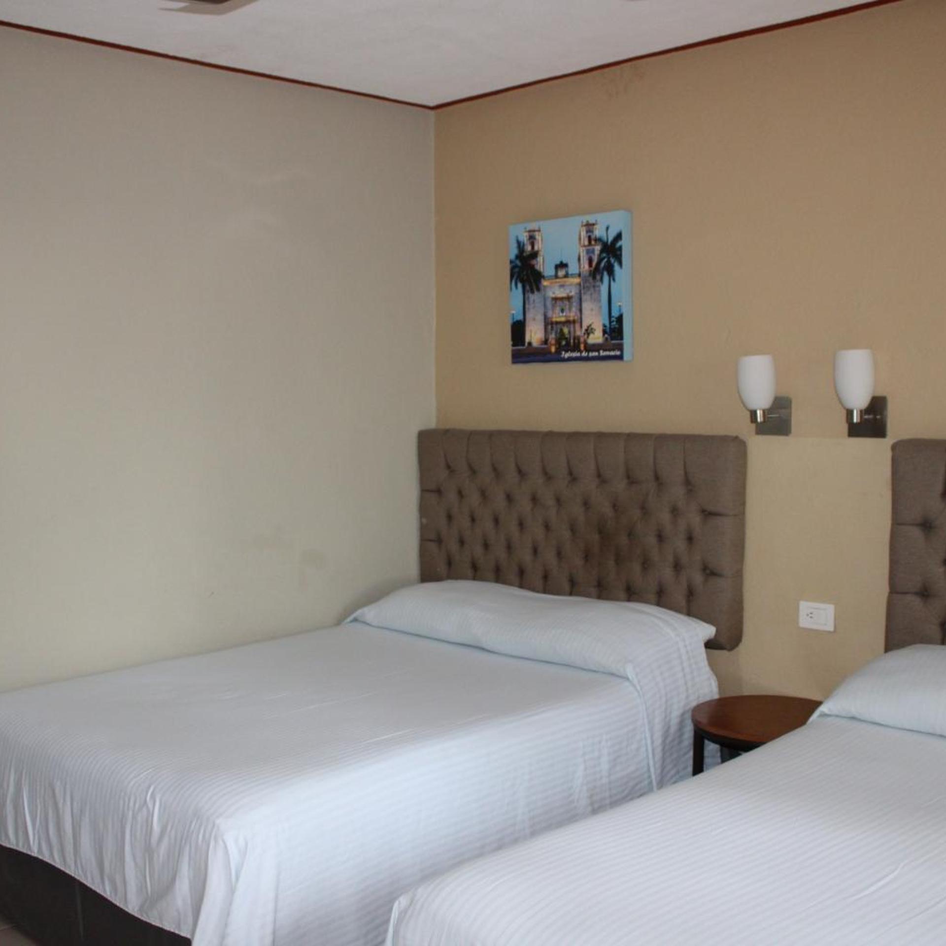 Room, Double or Twin Bed, Pool View