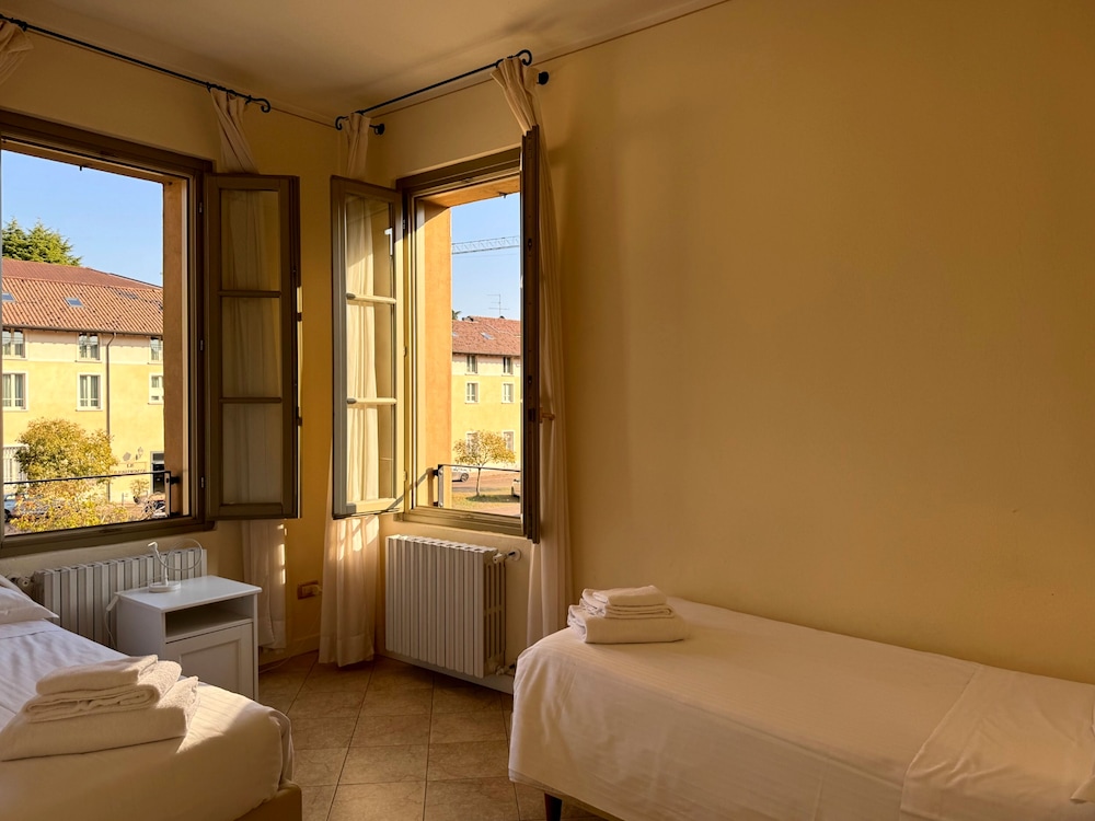 2 Bedrooms, City, Apartment, 1 King and 1 Single Beds, Bunk Bed, Kitchen