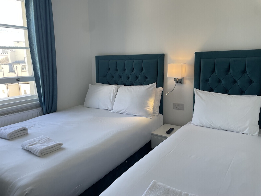Leisure Inn Hotel 22/56