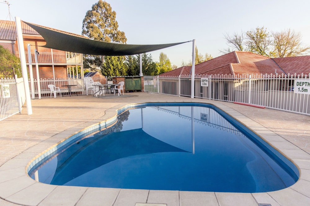 BATHURST MOTOR INN 39/59