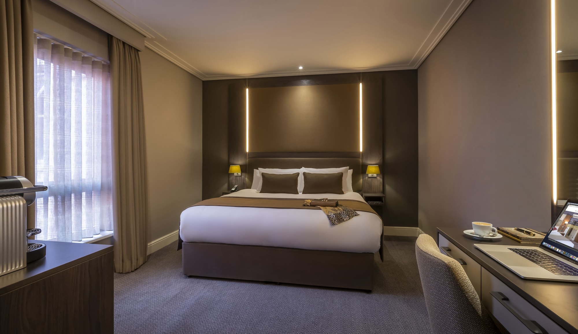 SUPERIOR, DOUBLE BED