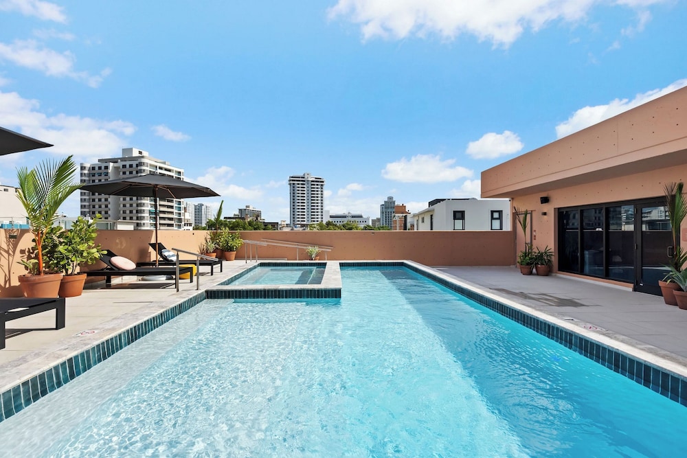 HiBird- Apartment and Suites Hotel 44/50