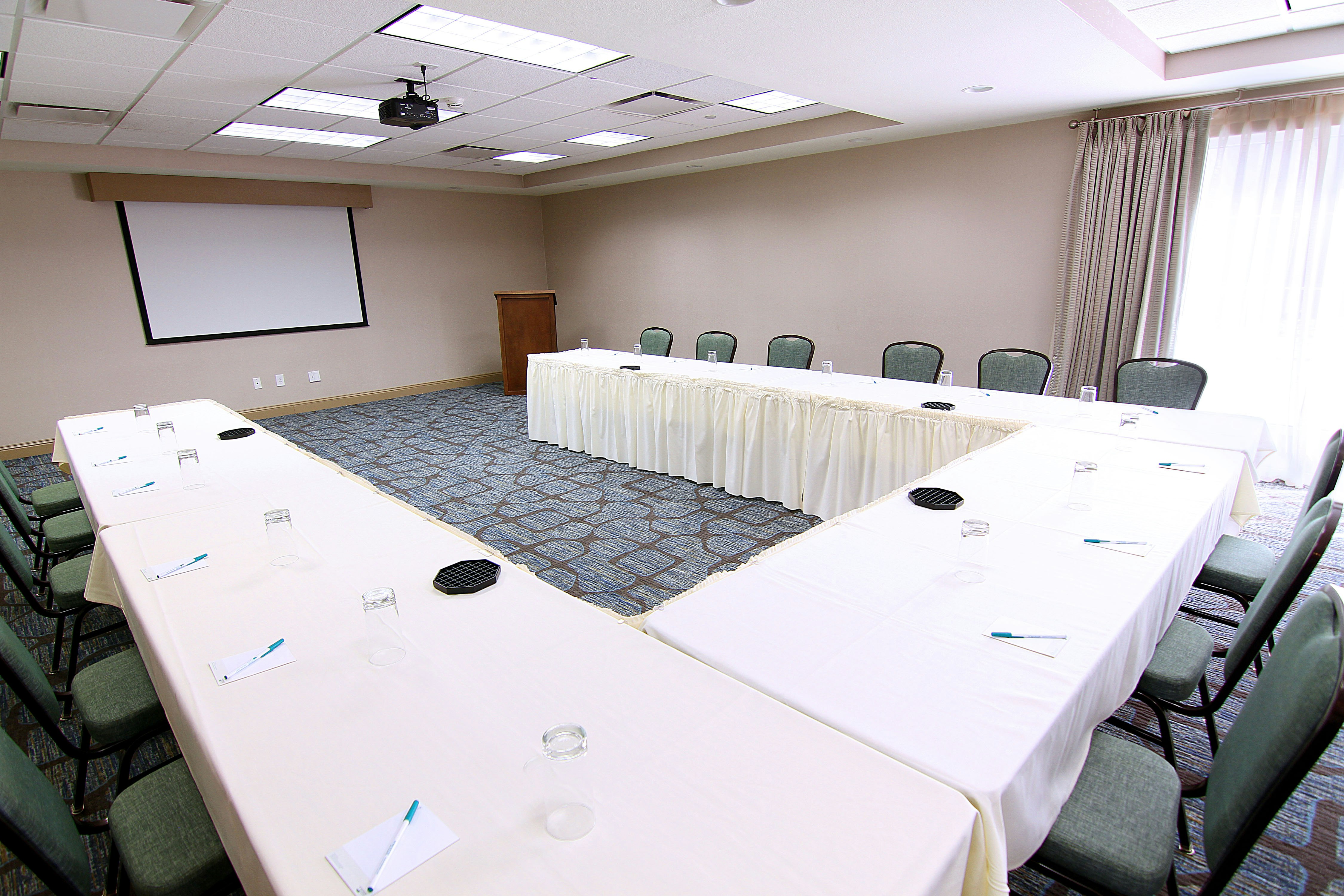 Homewood Suites by Hilton Fargo 16/18