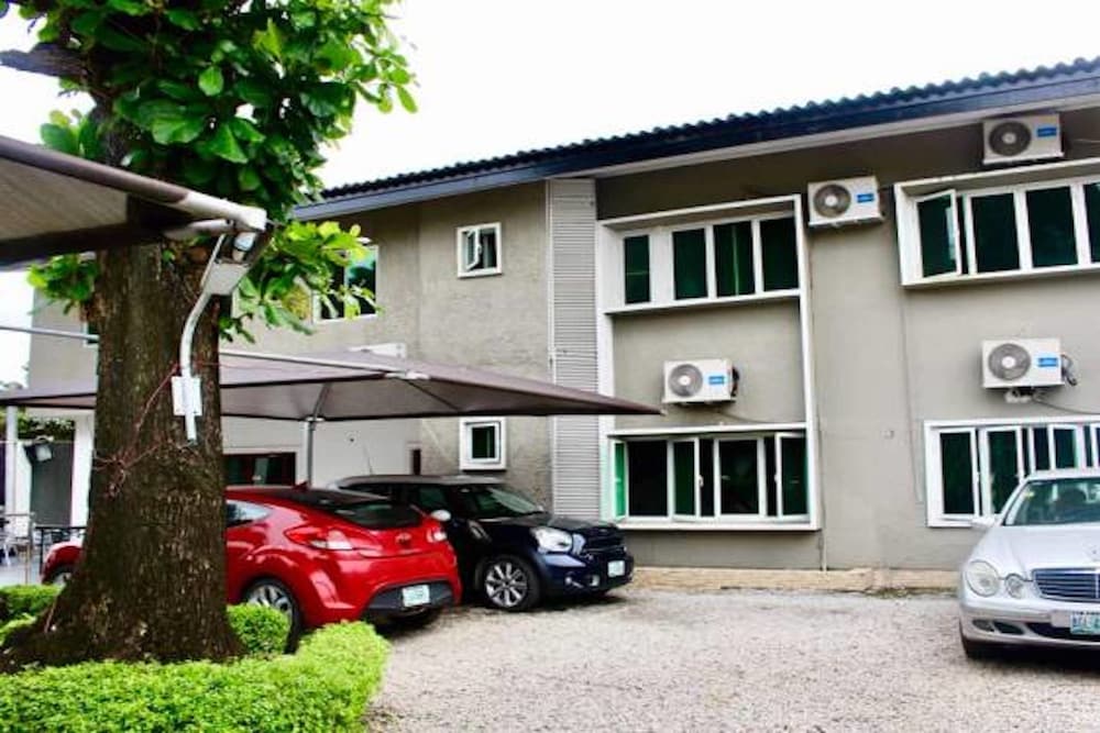 The Residence Apartments 18/27