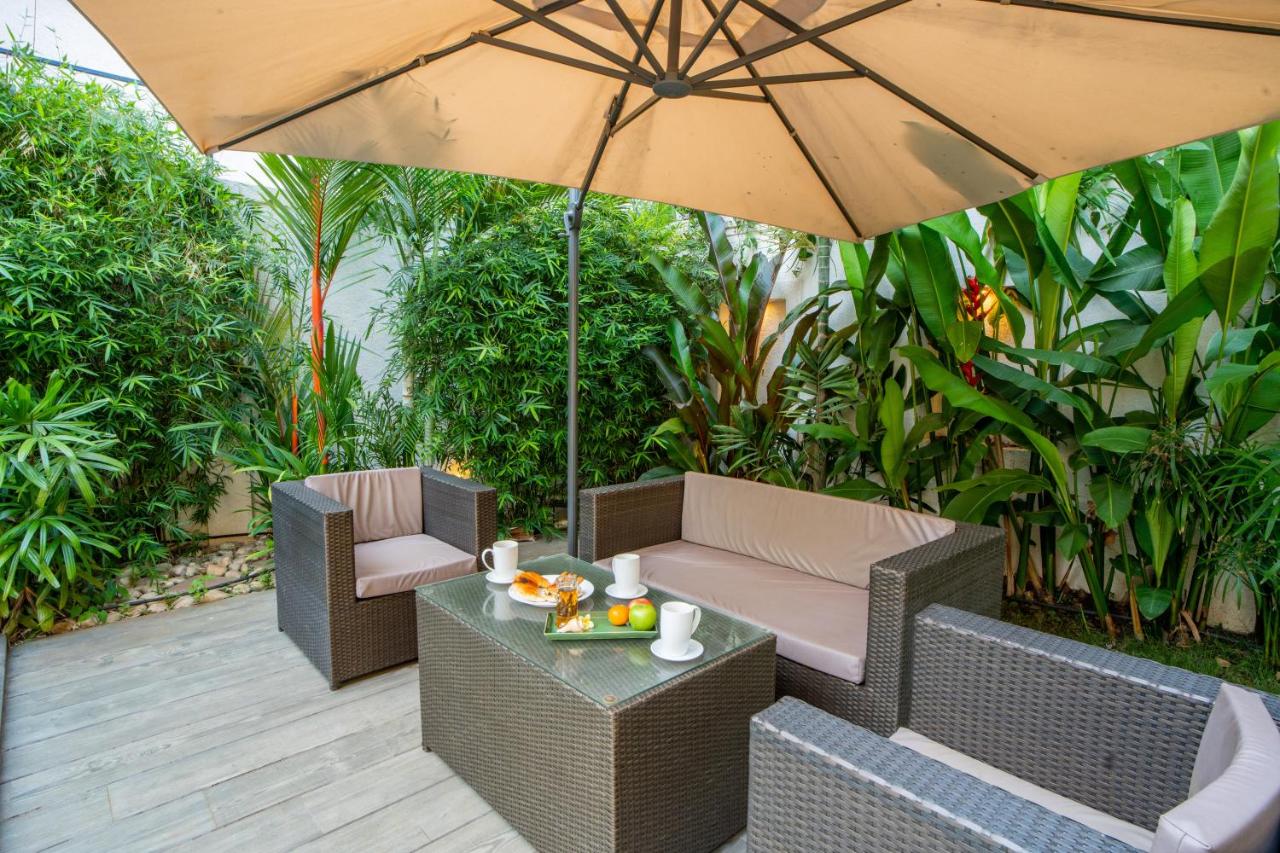 ELIVAAS 4BHK with Pvt Pool in Arpora Lumin 32/55