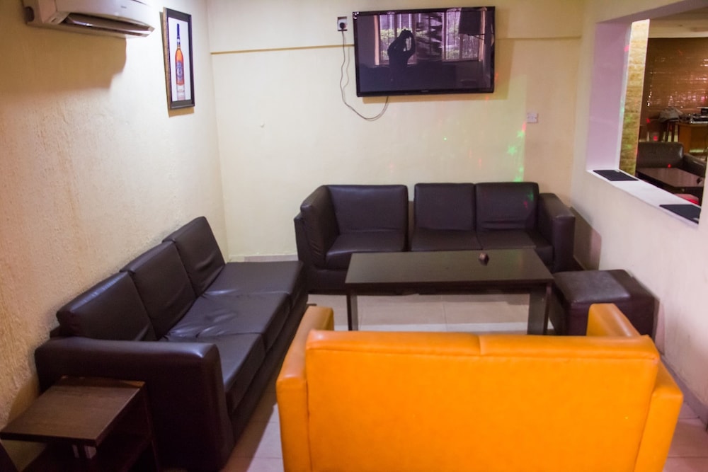 Modex Guest House 24/39