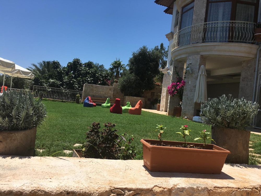 Marsala Hotel 42/64