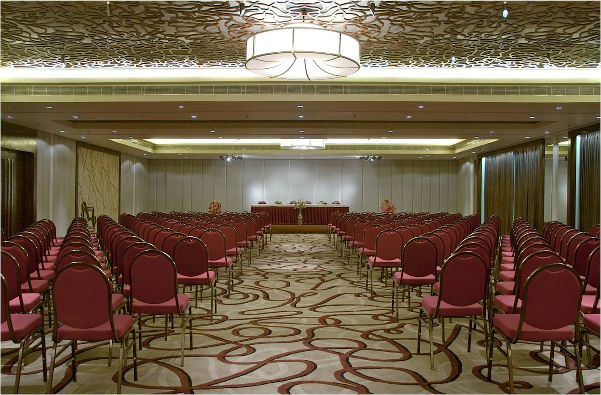 Vivanta Vijayawada MG Road (ex. The Gateway M G Road Hotel) 49/55